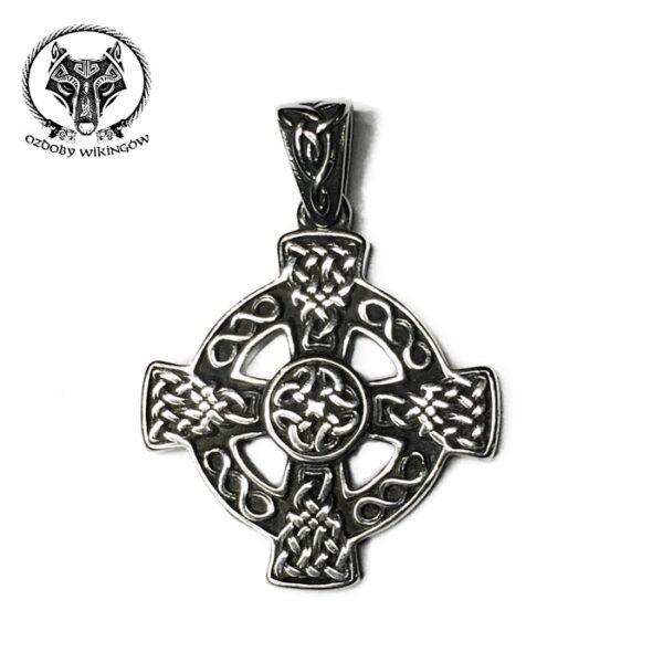 Krzyż celtycki z plecionką